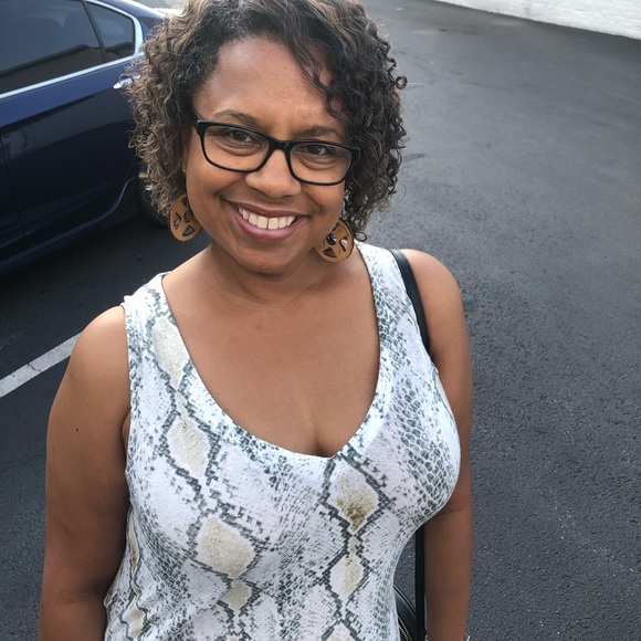 Meet your Posher, Drema - Picture 6 of 7